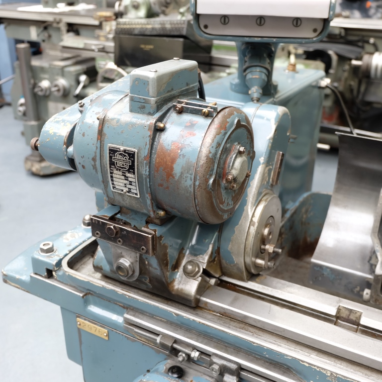 Jones & Shipman Type 1212 Manual Cylindrical Tool Room Grinder