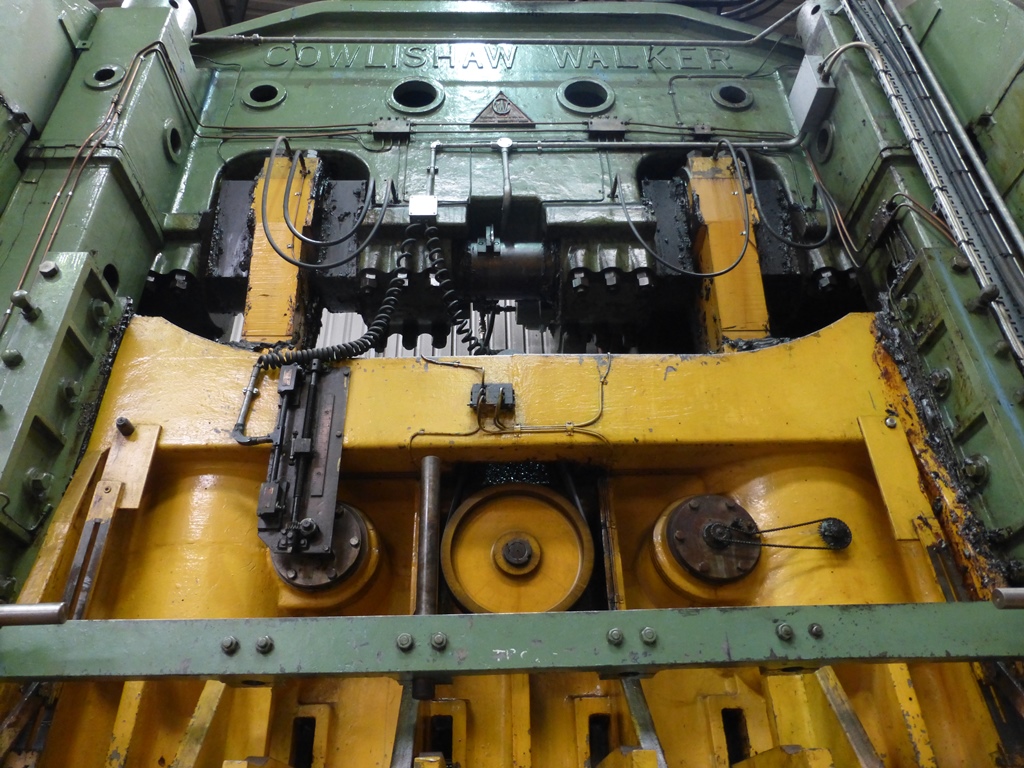 Cowlishaw Walker 400 Ton Double Sided Power Press