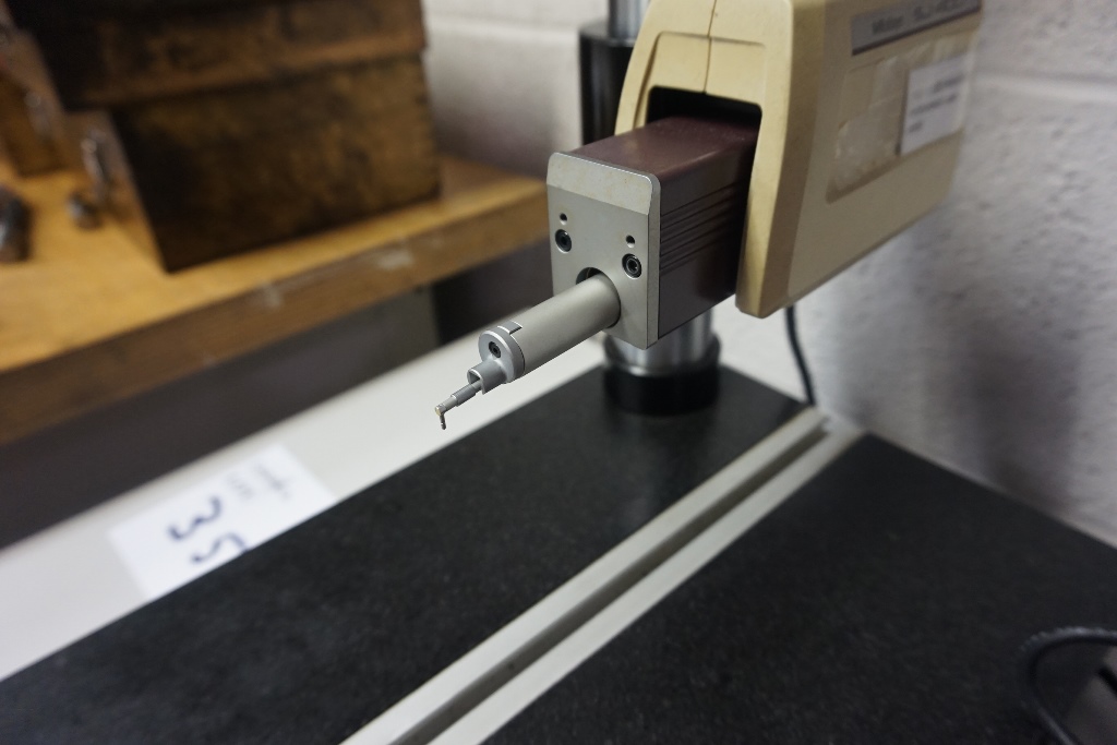 Mitutoyo SJ400 Surface Roughness Tester