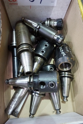 Qty (12) CAT 40 Tooling