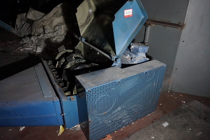 Balemaster Floor Sweep Heavy Duty Shredder