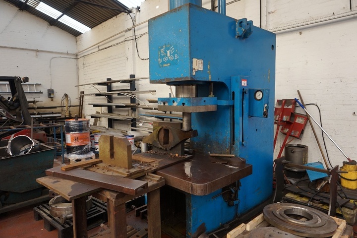 WMW PYE 100N, 100-Ton Hydraulic Press