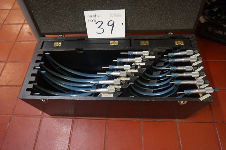 Set of Metric Micrometers with Standards 0 – 25mm,  275 – 300mm