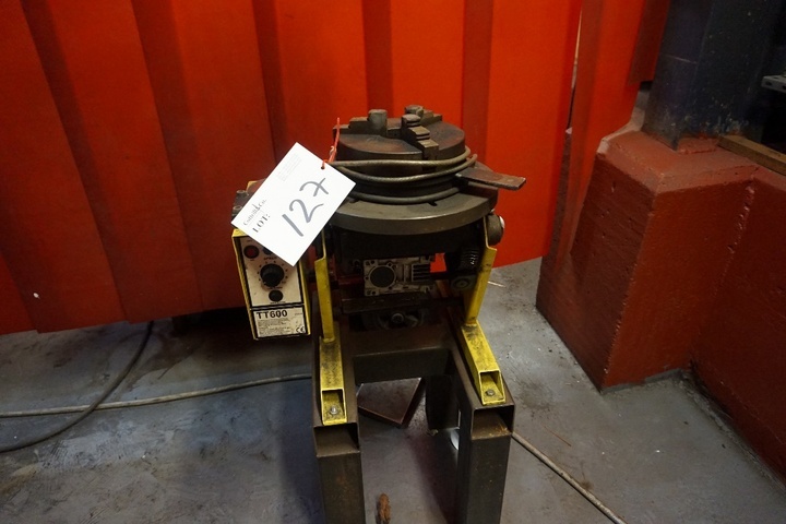 TT600 Positioner & Steel Table