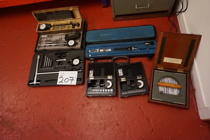 Qty of Bore Gauges & Depth Gauges & Scope & Machine Spirit Level