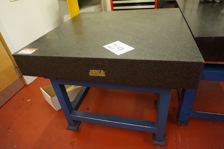 Granite Table 1m x 1m