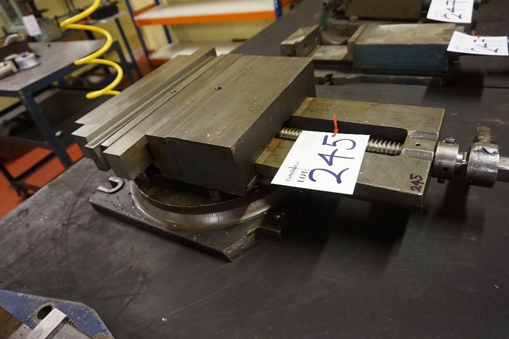 12’’ Swivel Machine Vice