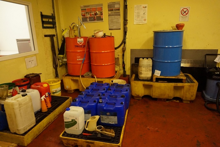 Oil & Spillage Racks