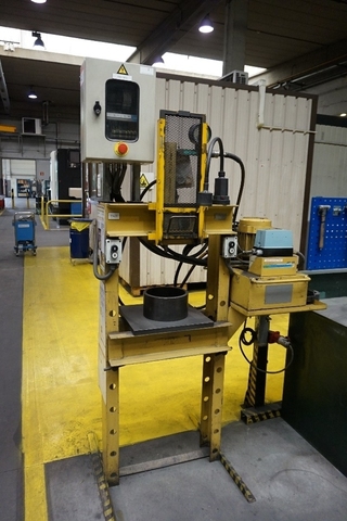 Enerpac Garage Press