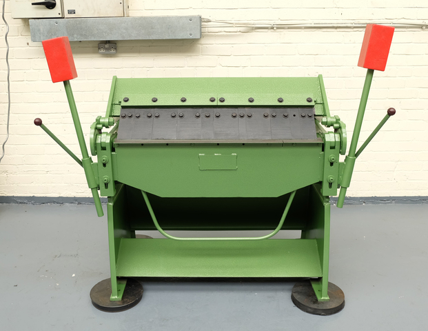 SMM Type MBPF Box and Pan Sheet Metal Folding Machine