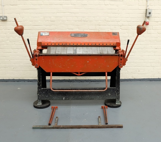 Edwards Sheet Metal Box & Pan Folding Machine, Capacity 4' x 16swg