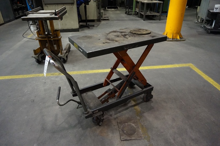 Hydraulic Tool Lift