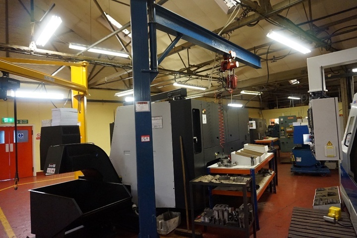 Jib Crane Red Rooster Air Hoist