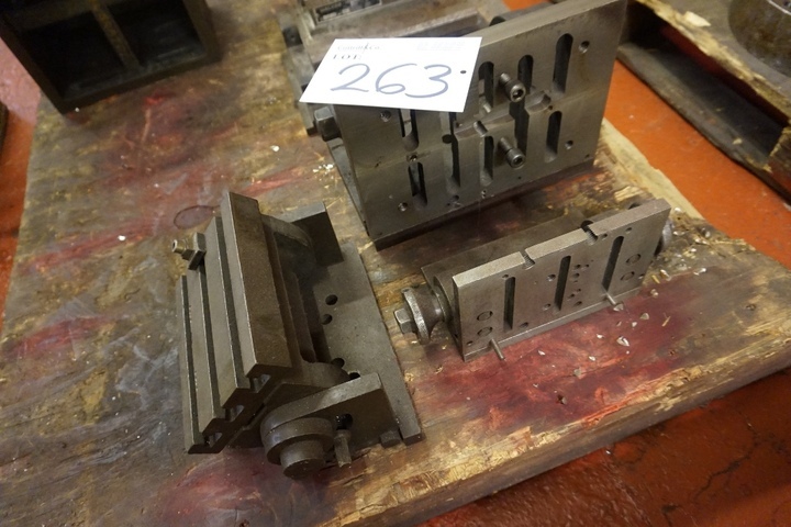 Qty of Swivel Plates