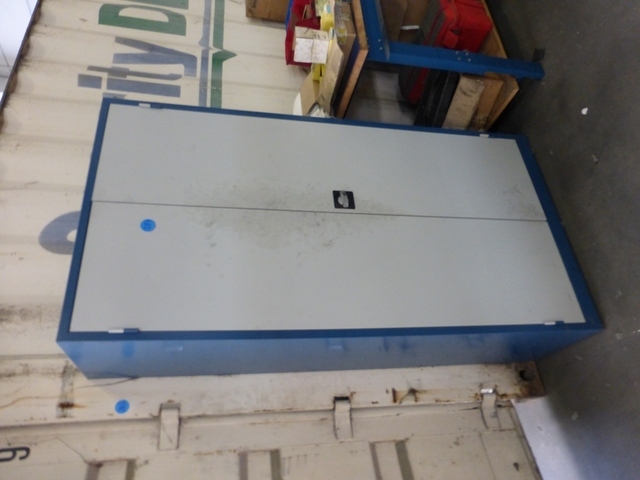 (3) x Stand Up Cabinets