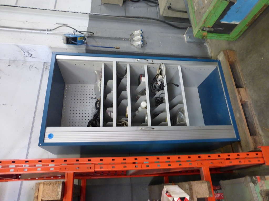 (3) x Stand Up Cabinets