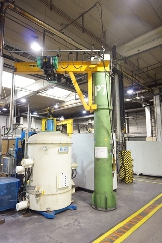 2 Ton Jib Crane Motorised  Verlinde 2 Ton Hoist