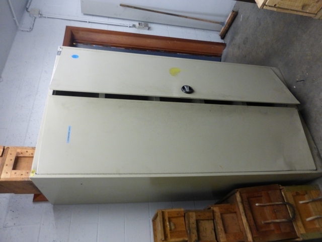 (4) x Stand Up Storage Cabinets