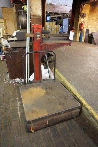 (3) x Set of Avery Scales