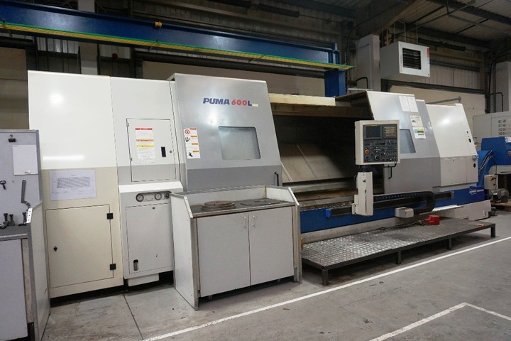 Doosan Infracore Puma 600L CNC Turning Centre with Fanuc Series 21i-TB CNC Control