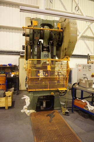 Bentley M125 125-Ton Mechanical Press