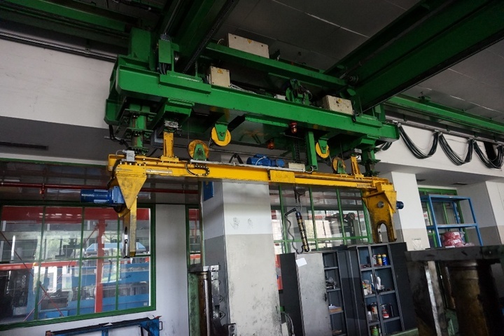 LEM 2 Ton Overhead Crane with Cylinder Lifting Beam
