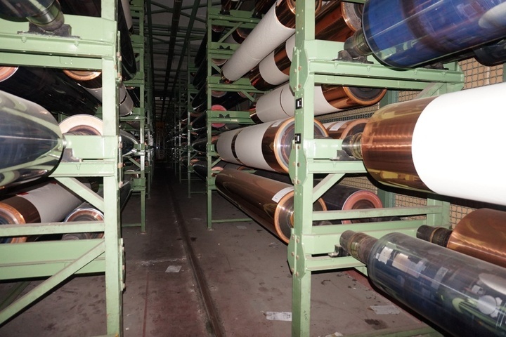 Automated Cylinder Storage System with PC Control Serving Basement