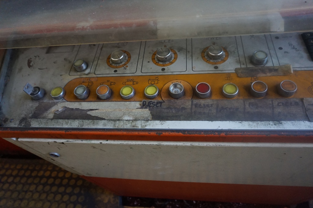 MDC-Max Dätwyler AG Polishmaster BL2600 Cylinder Milling Machine