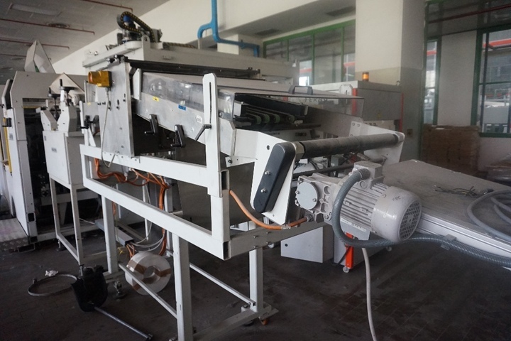 Rima Inclined Motorised Conveyor and delivery