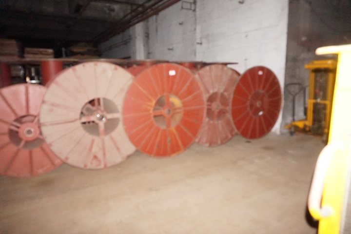 4 x 1.6m Steel Bobbings