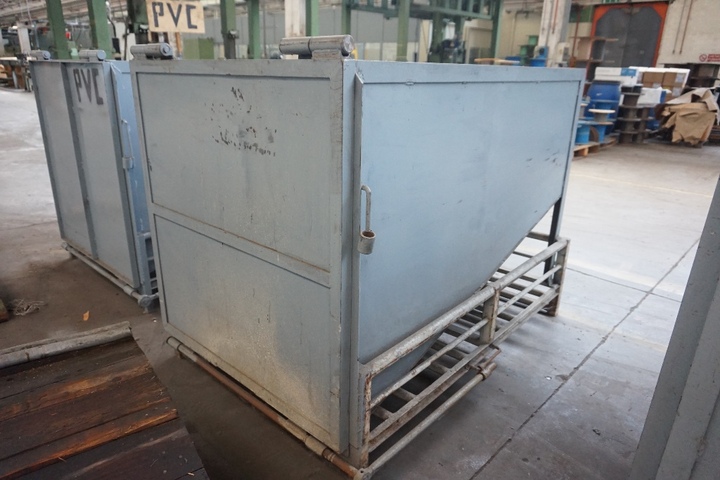 Skip, 1.6m length x 1.1m width x 1.25m high