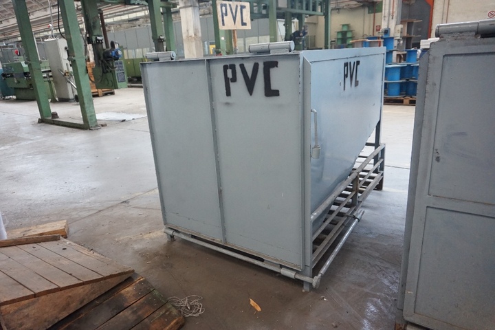 Skip, 1.6m length x 1.1m width x 1.25m high