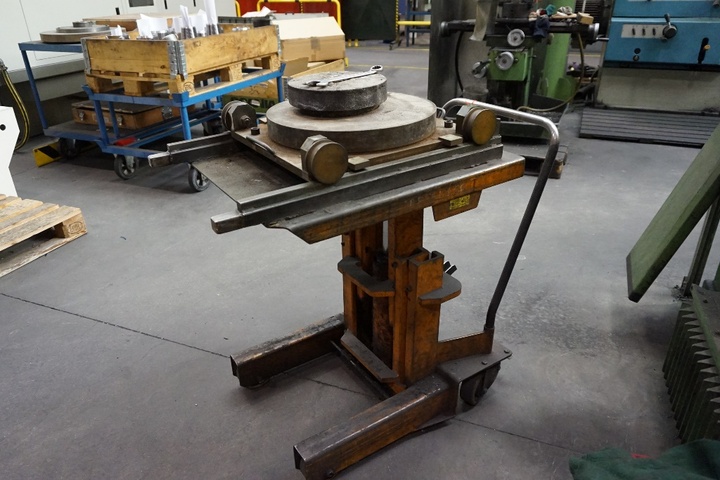 Hydraulic HT 1000 Table and Rotary Loader