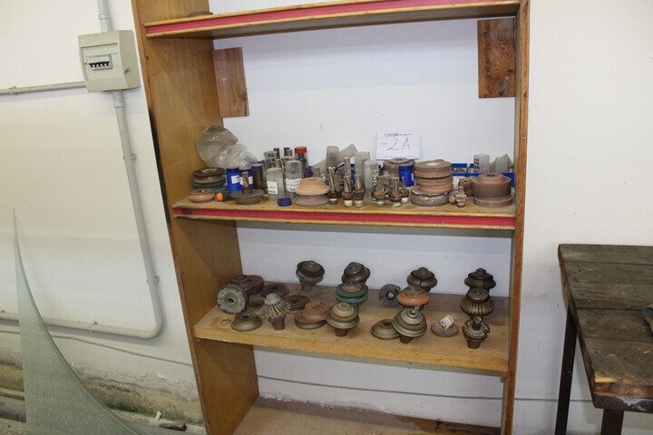 (1) Cupboard with Qty of Tooling Suitable for Intermac Master Groove