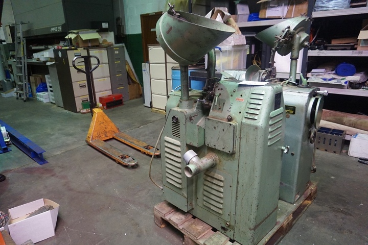 LIBA Button Hole Drill Machine