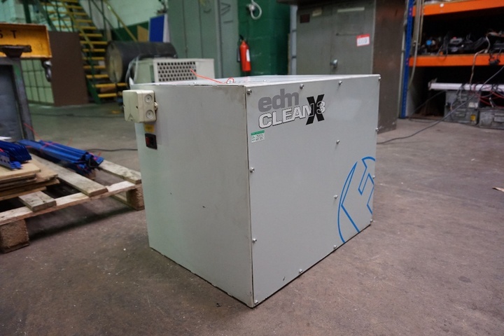 EDM Model X3 Clean Extractor Unit