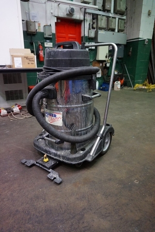 Mobile Power Clean 477 Industrial Vacuum