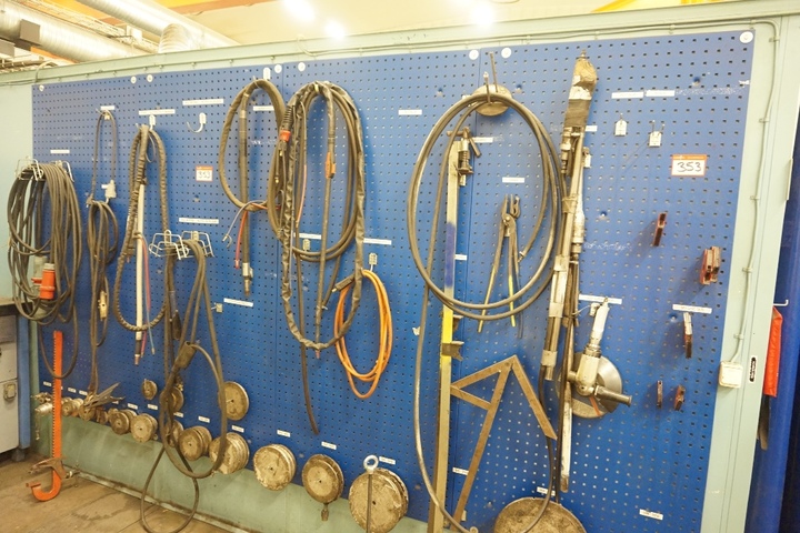 Qty of Welding Hoses with Rack