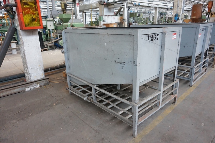 Skip, 1.6m length x 1.1m width x 1.25m high