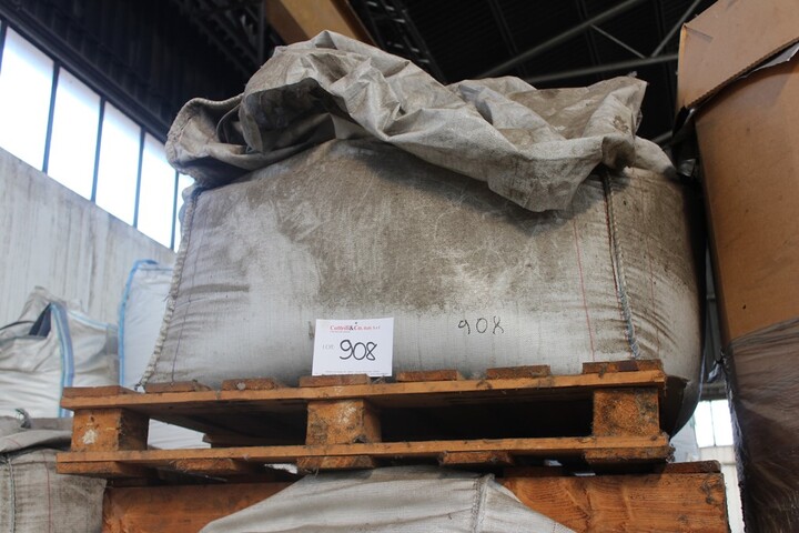 Approx 500 kg of Plastic Material VB – 01 Color CAZN Grey 7000