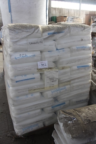 1375 kg of Plastic Material MOPLEN EP310D
