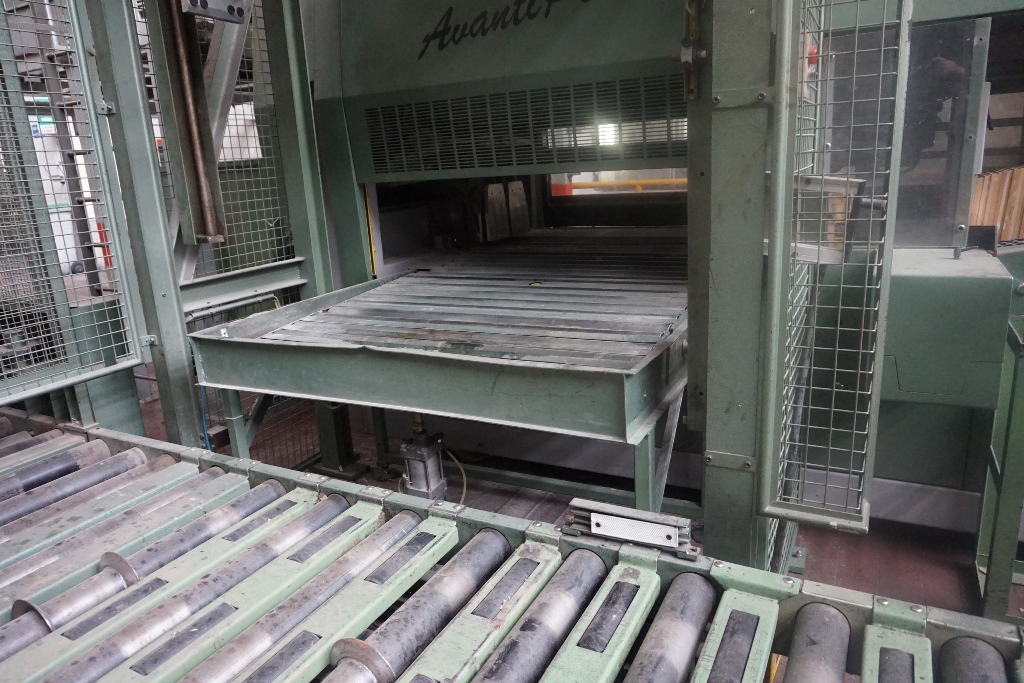 Muller Martini Type 0377.04.05 Avanti Plus Horizontal Log Stacker