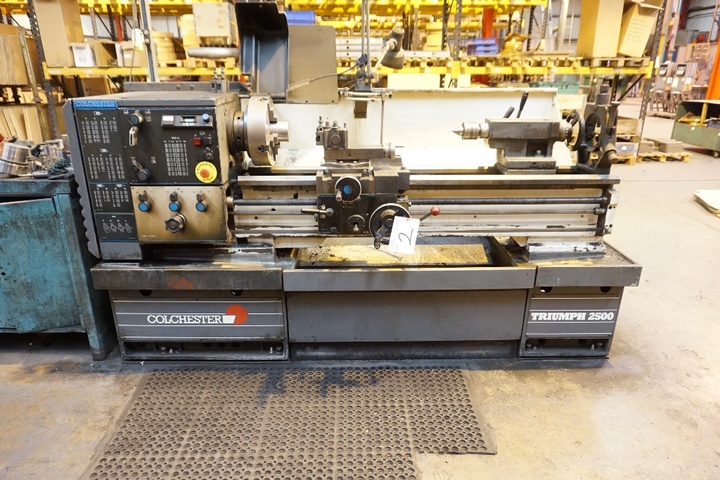 Colchester Triumph  2500 SS & SC Gap Bed Centre Lathe