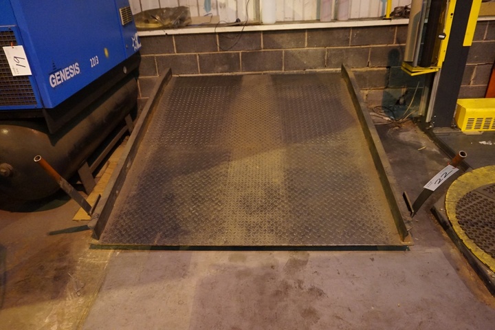 Vehicle Loading Ramp
