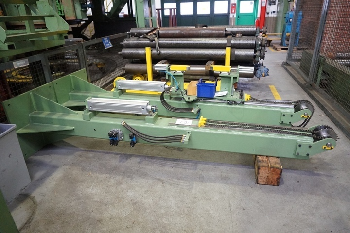 (3) x Schlak 3 Metre Powered Infeed Roller Tables
