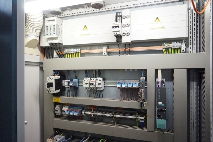 SEA Type G00 3VPS Flying Cut Off with Siemens Multi Panel Touch Screen Control