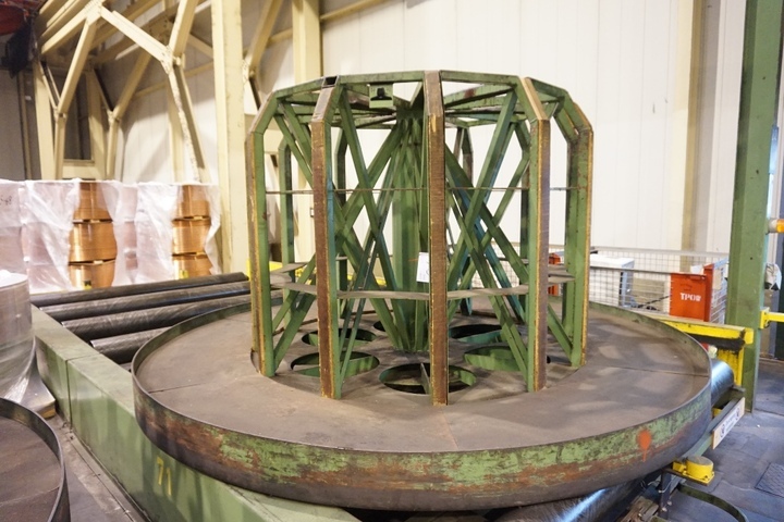 (9) Tube Support Devices