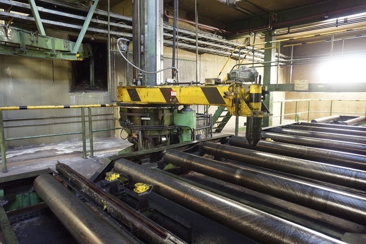 Rotary Crane System with 2 Tube Transport Basket Lifting Devices