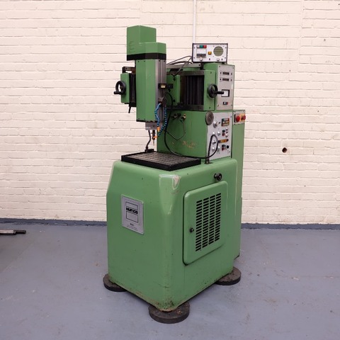 Hurco Model 425E Spark Eroder