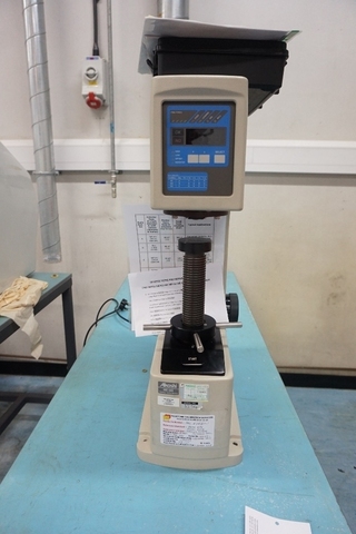 Akashi ARK-600 Hardness Tester